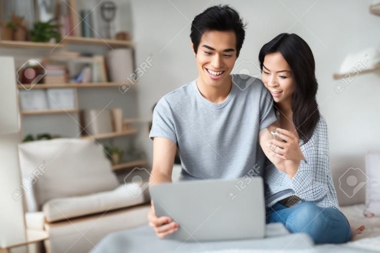 Paare, die online