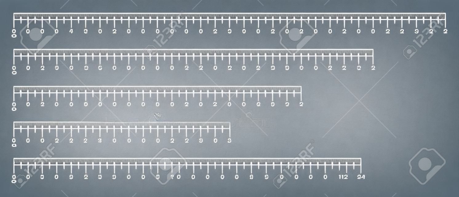 Skala linijki z ustawionymi liczbami. pozioma tablica pomiarowa ze znacznikami 30, 25, 20, 25, 10 centymetrów. matematyka do pomiaru odległości, wysokości lub długości lub narzędzie do szycia. ilustracja wektorowa.
