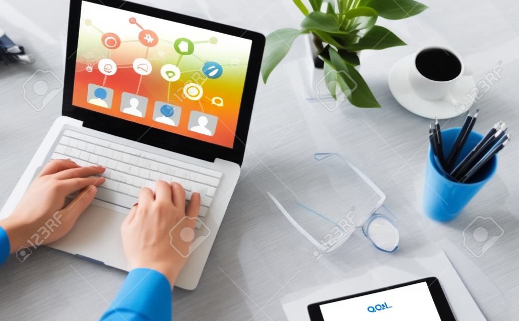 Learning Global, Communication Global Communication distance education and e-learning