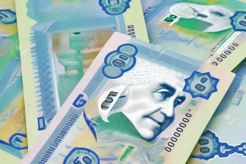 ОАЭ валюта - 500 дирхамов крупным планом примечание