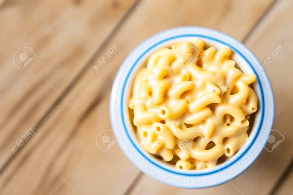 Porción de macarrones con queso