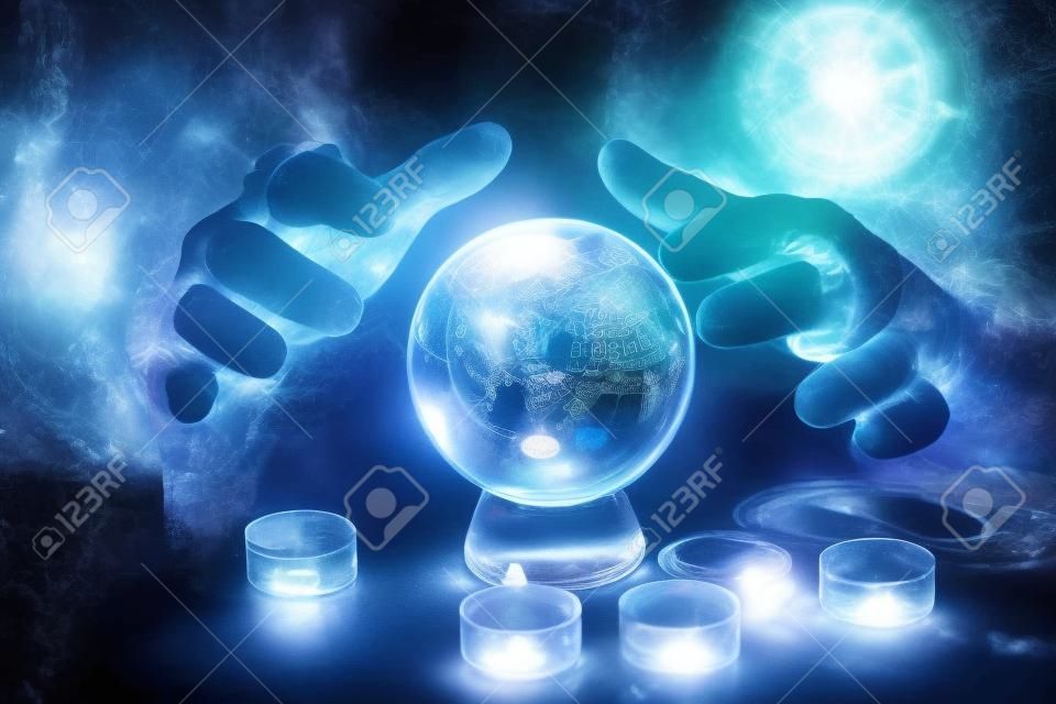 tovenaar overhandigt een transparante kristallen bol waarzeggerij voor de toekomst