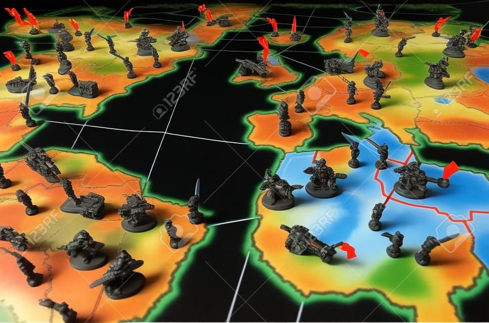 Wereld dominantie bordspel met troepen beeldjes. Symbool voor wereldpolitiek, oorlogvoering en spanningen.