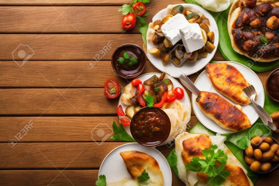 Seleção de comida grega tradicional