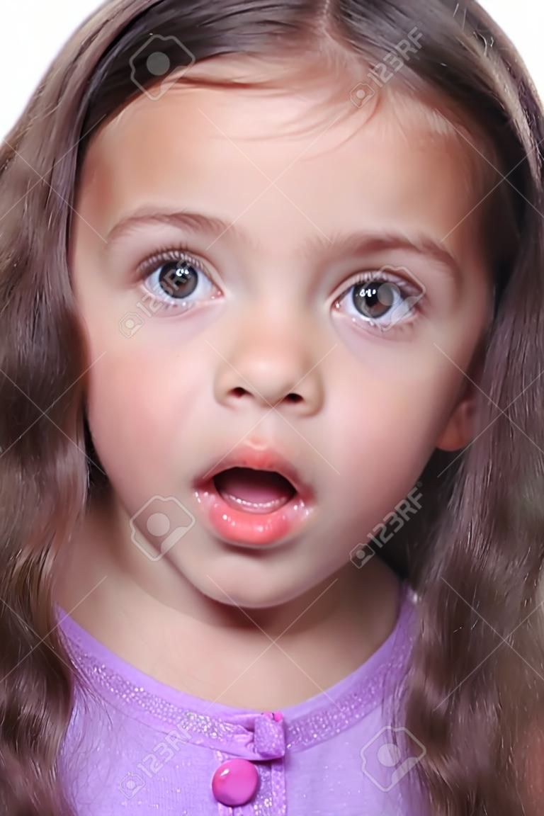 Макрофотография портрет хорошенькая девочка
