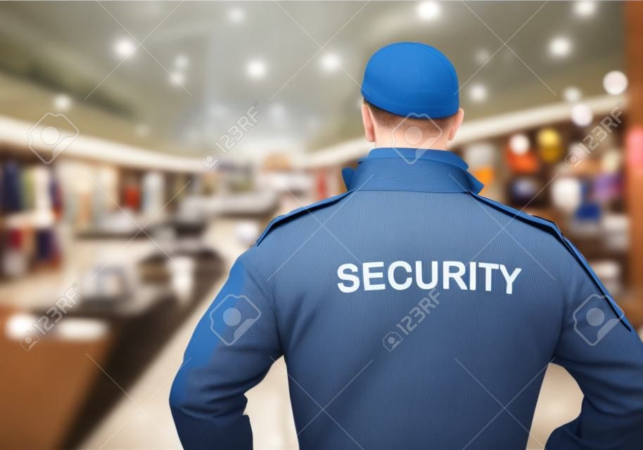 Oficial de segurança do shopping ou loja de varejo