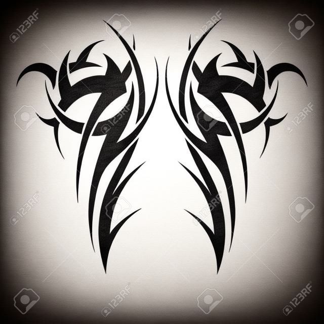 Dibujado a mano tatuaje tribal en forma de alas