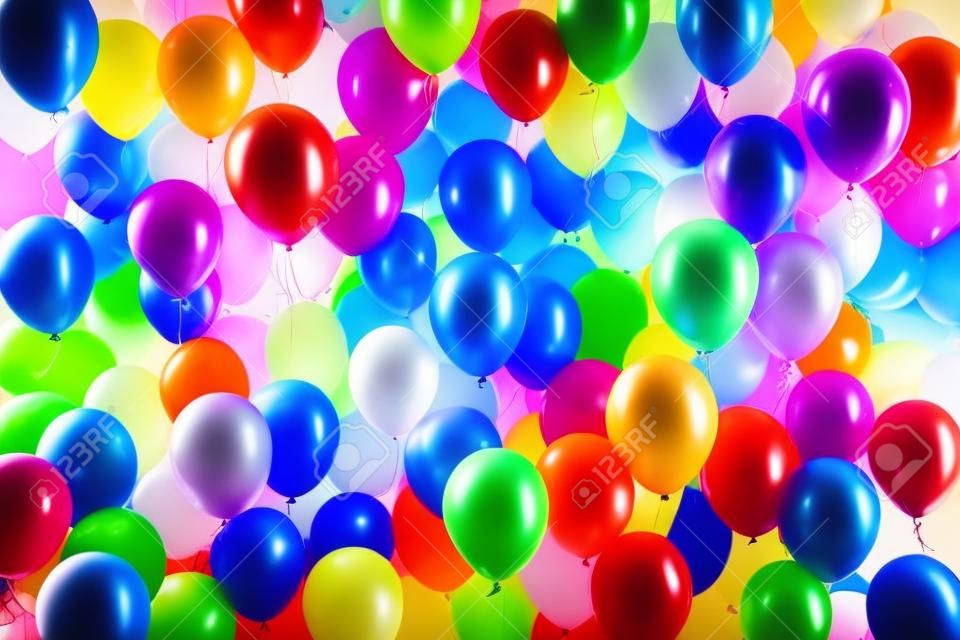 Colorato palloncino sfondo festa con decine di palloncini