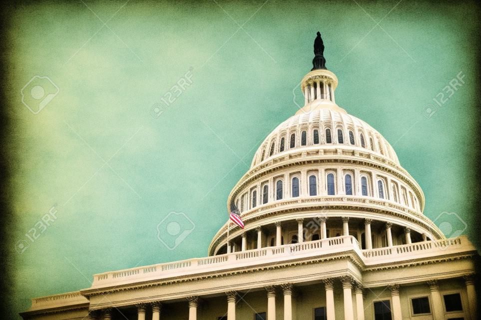 Edificio del Capitolio en Washington DC con el filtro de la vendimia