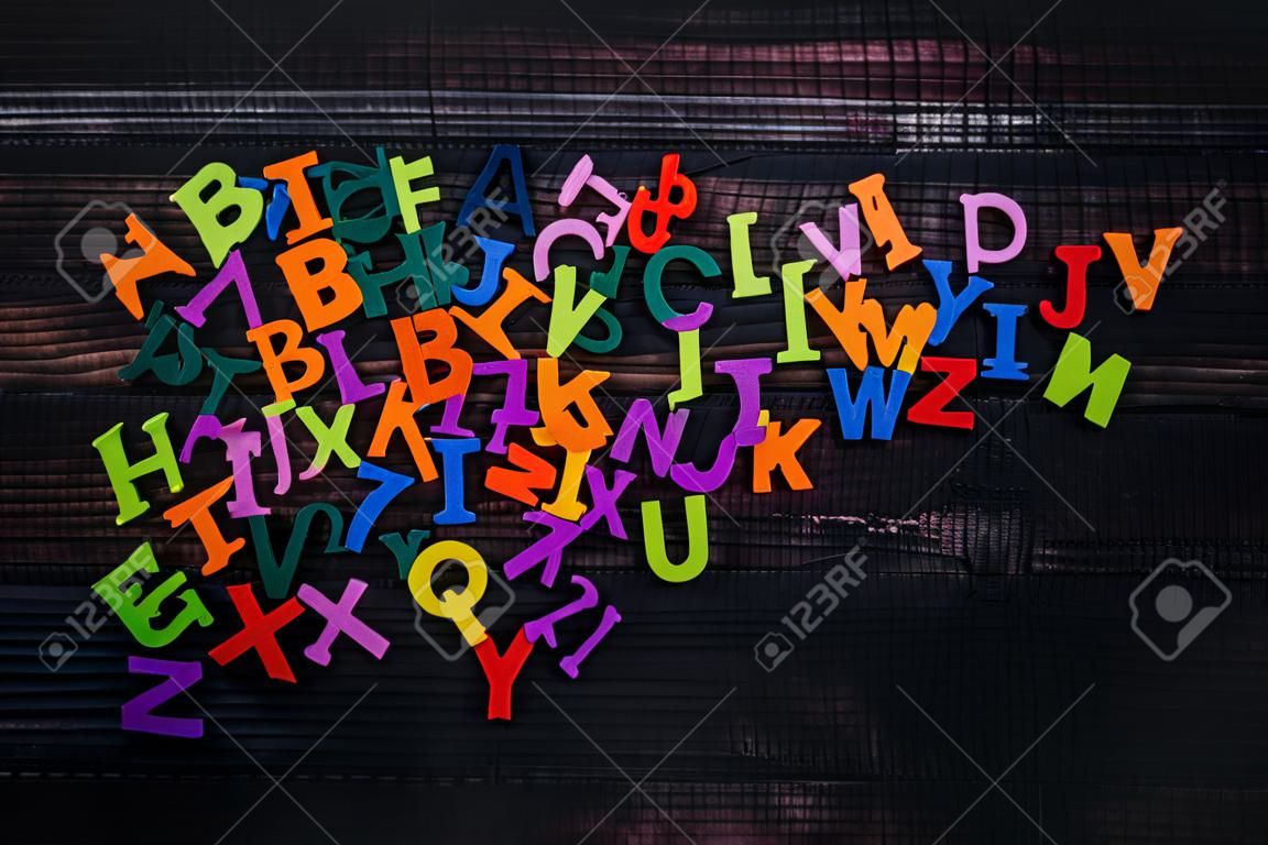 Drewniany mały alfabet