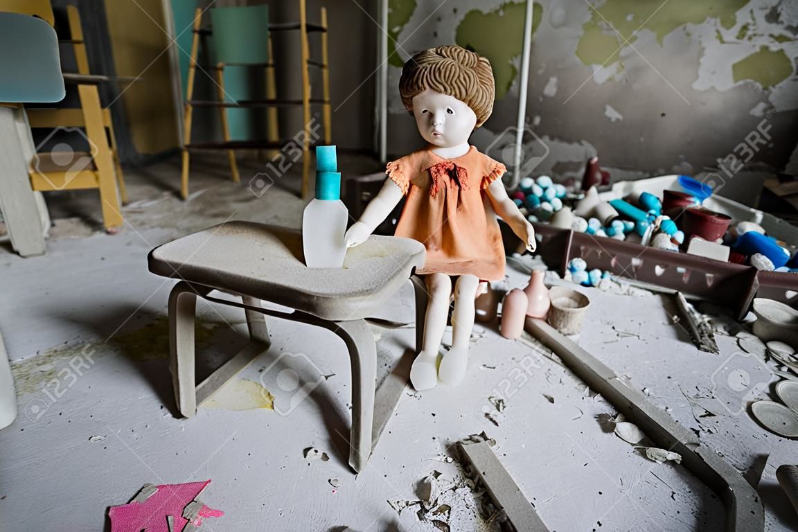 Kindergarten in Tschernobyl-Gebiet. Verlorene Stadt Pripyat. Moderne Ruinen. Ukraine. Kiew Region.