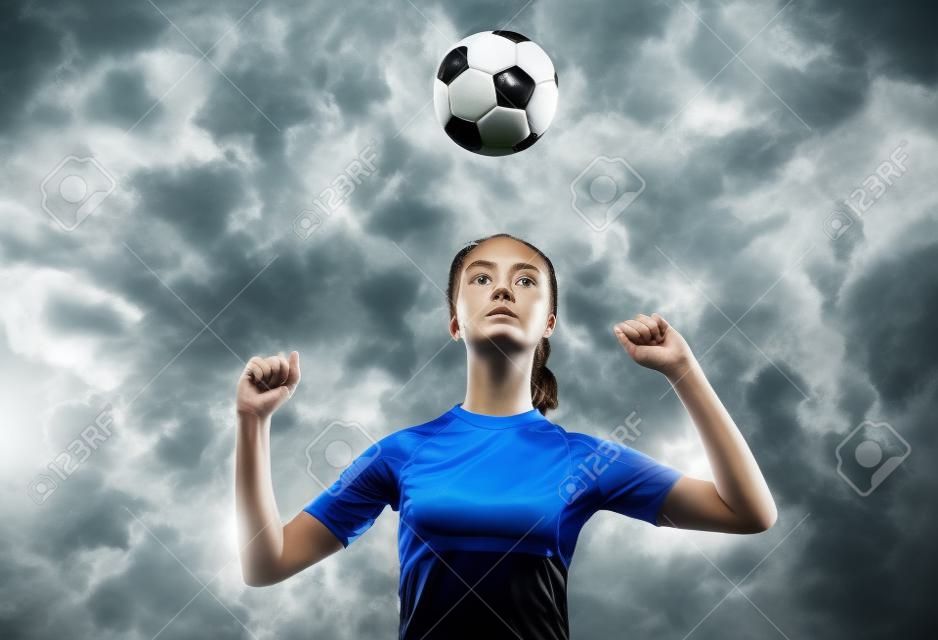 女子サッカーまたはフットボール選手のトレーニング