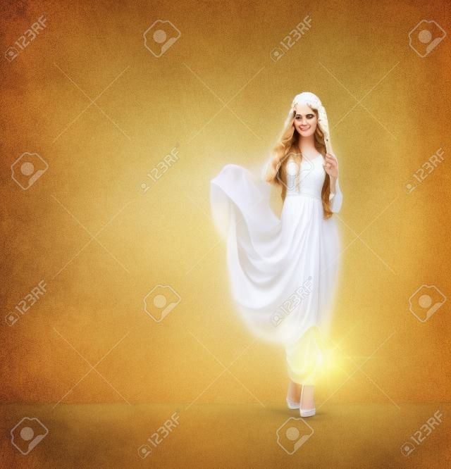 Afrodita mujer de estilo en el vestido blanco que agita la diosa del griego clásico