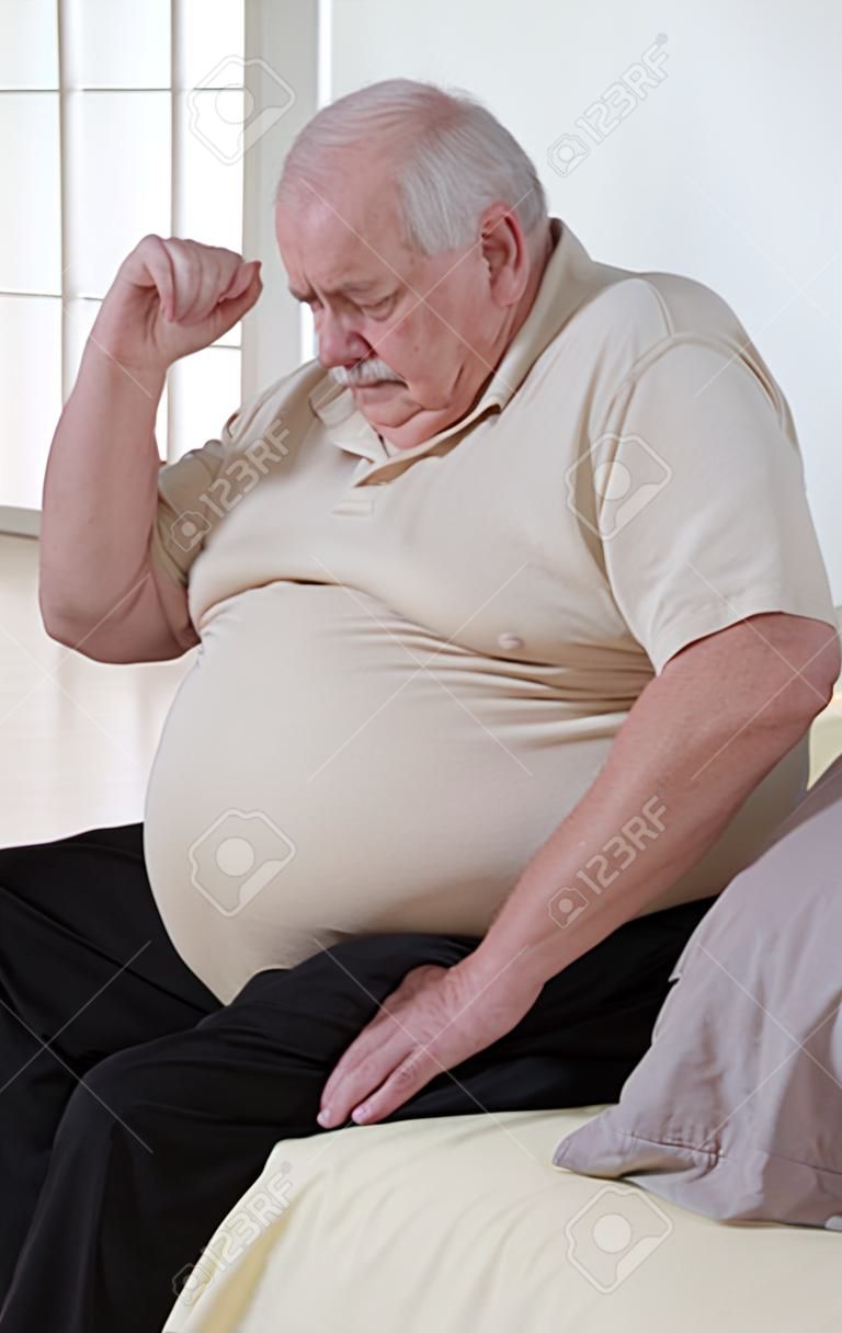 Избыточный вес старший мужчина, связанных с его здоровье