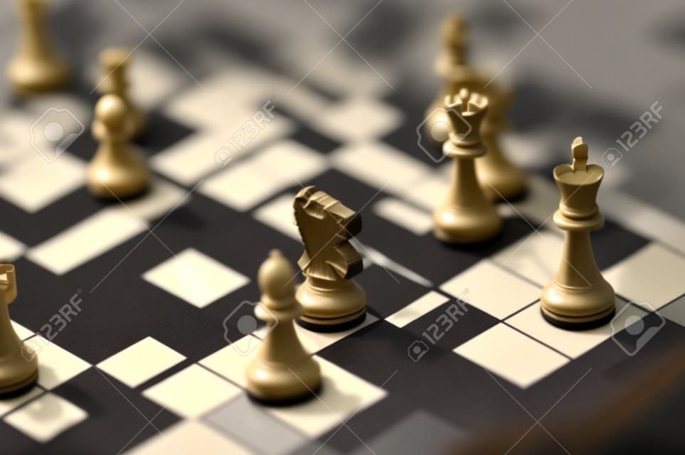 jogo de tabuleiro de xadrez para o conceito de equipe de negócios de colega de trabalho e conceito de sucesso de negócios