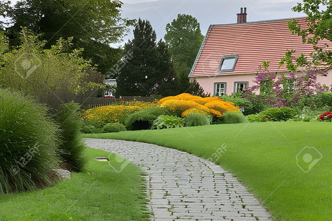 Garten des Gabriele Münter Hauses in Murnau Bayern, Deutschland