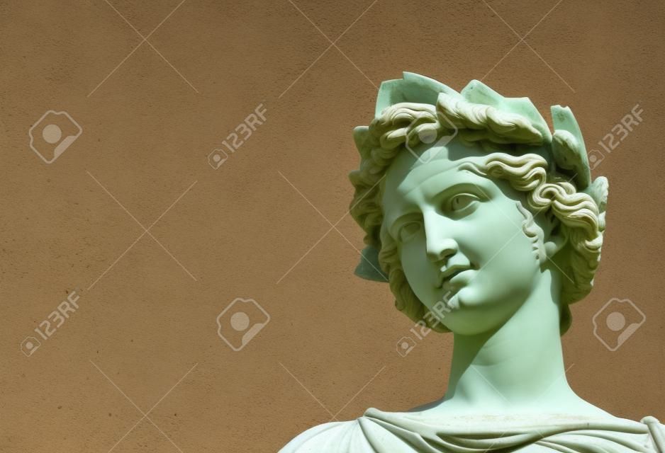 Antike römische oder griechische neoklassische Statue in Rom (mit Textfreiraum)
