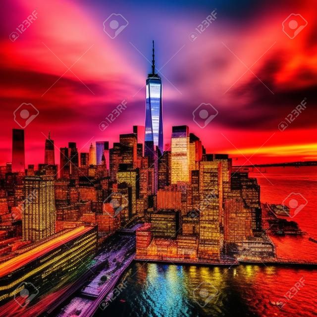 New York - beau coucher de soleil coloré sur manhattan