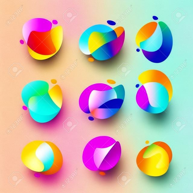 Heldere abstracte vormen. Set van negen kleurverloopvormen. Vloeiende vloeibare vlekken. Aquarelvlekken. Makkelijk te bewerken vectorelement van design voor banners, logo, enz.