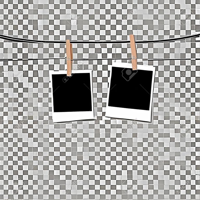Foto frame opgehangen aan touw met wasspeld op transparante achtergrond. Vector illustratie.