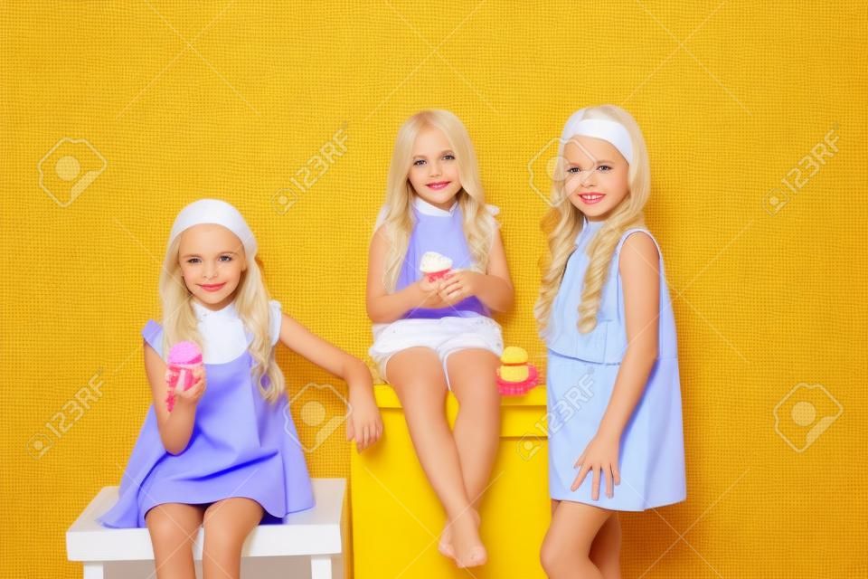 eat sweet candy lollipop three little girls blonde
