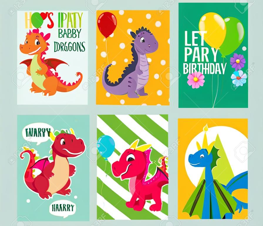 Baby draken set van verjaardag of uitnodiging kaarten of banners vector illustratie. Cartoon grappige kleine zittende draken met vleugels. Fairy dinosaurussen met taart, balon, bloem. Maak wens, laat s feest.