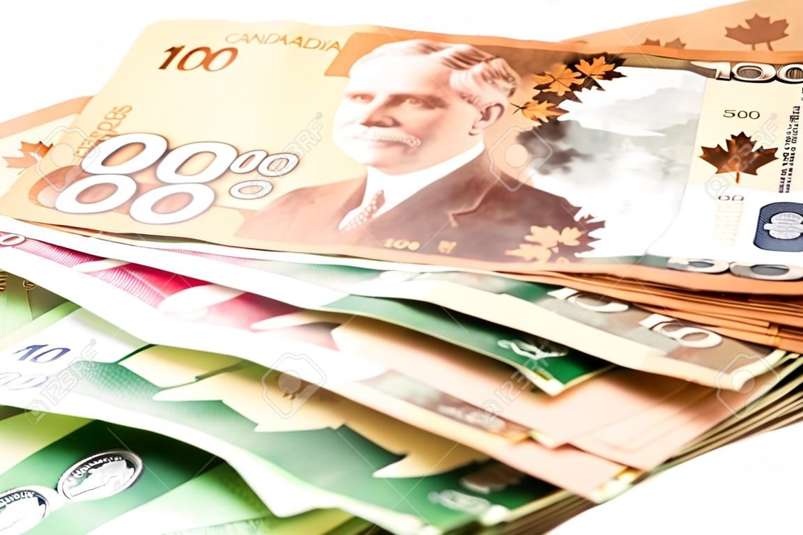 Канадские банкноты, 20, 50 и 100 долларов