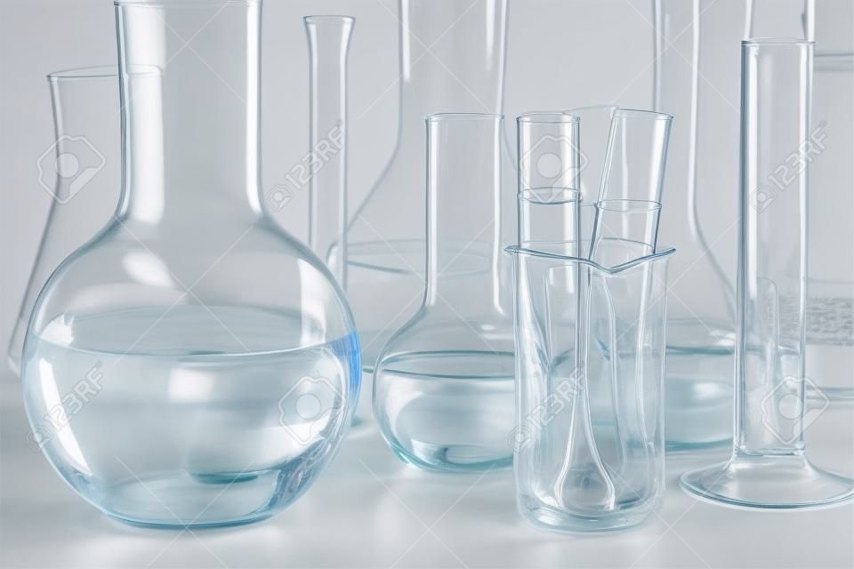 cristalería de laboratorio químico