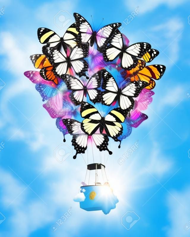 Motyl balonem wysoko w niebie