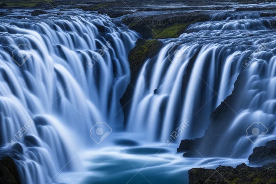 Detail der Bruarfoss Wasserfall in Island