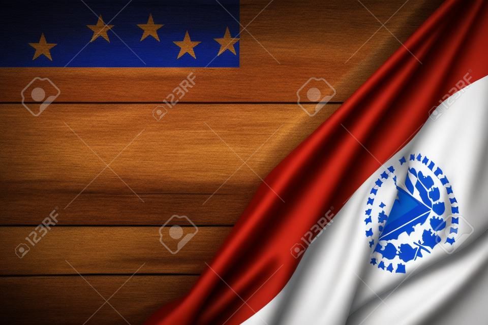 representación 3D de la bandera de República de El Salvador en una madera