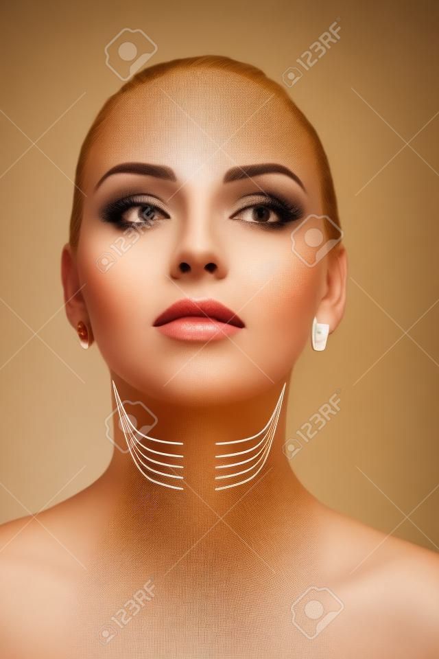 Frau mit Pfeilen auf Gesicht Hals Heben Konzept. Korrektur des Doppelkinns