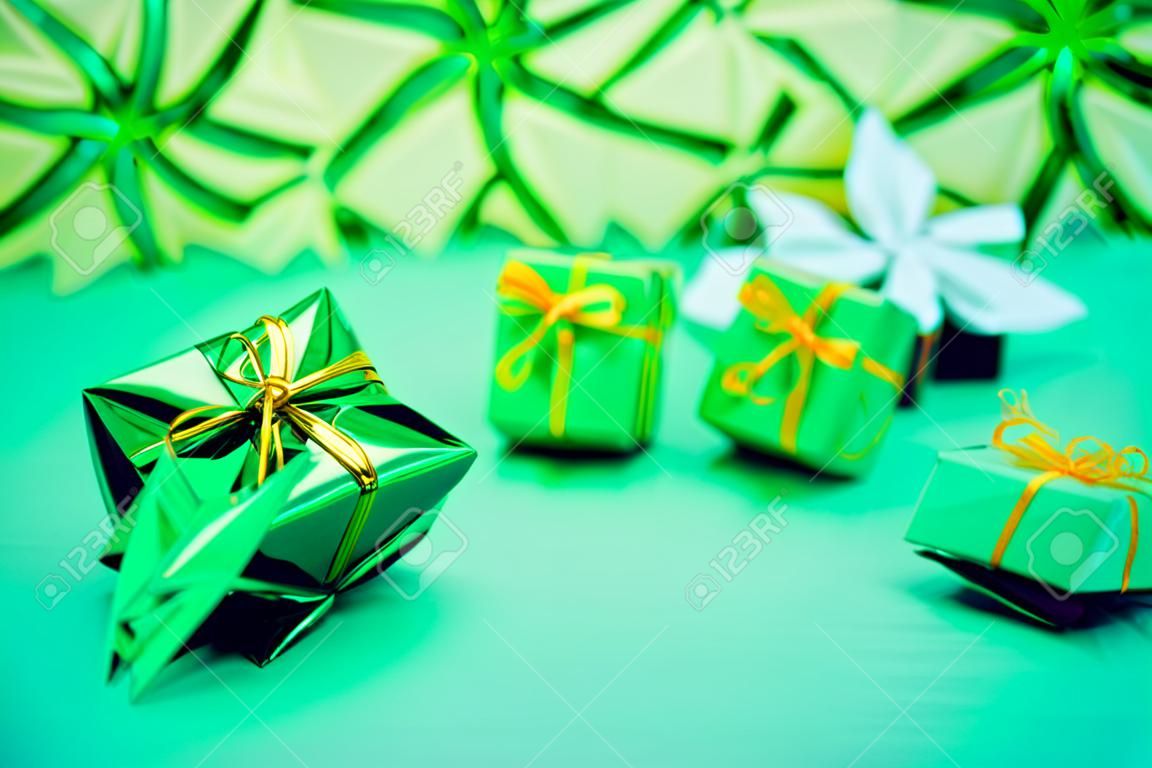 verde navidad regalos, concepto de compras respetuoso del medio ambiente