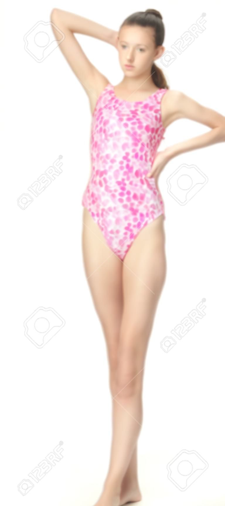 Подросток девушка моделирования один кусок купальный костюм на
