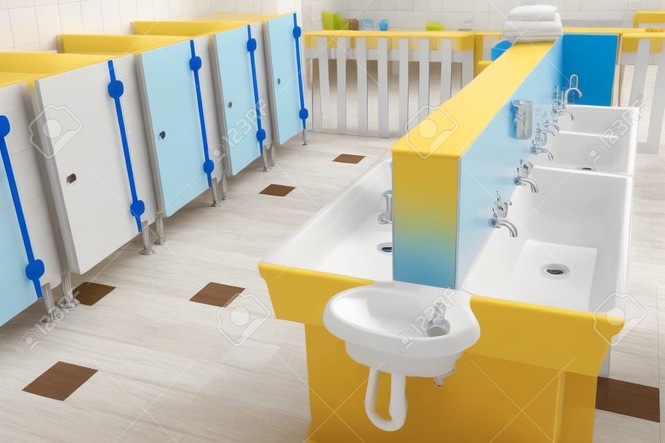 banheiros e pias baixas em uma escola para crianças pequenas