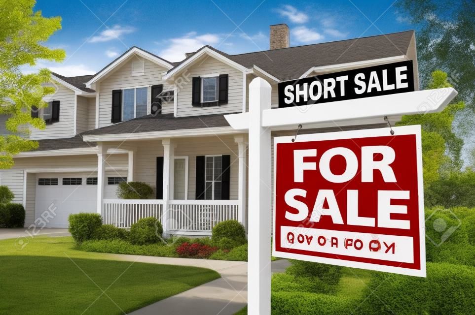 Short in vendita Casa per vendita immobile segno e casa - lato destro.