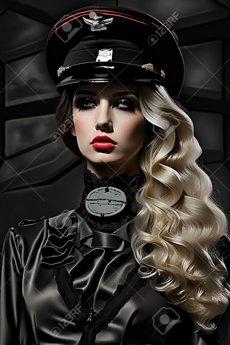 Szépség portré, nő, katonai kalap