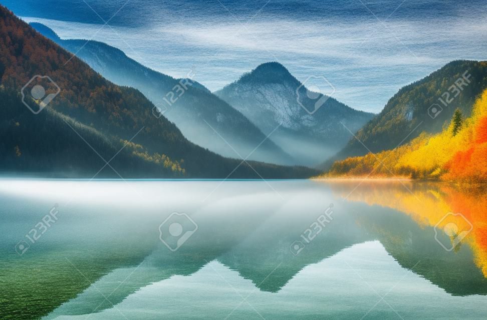 秋のオーストリアの有名なプランゼー