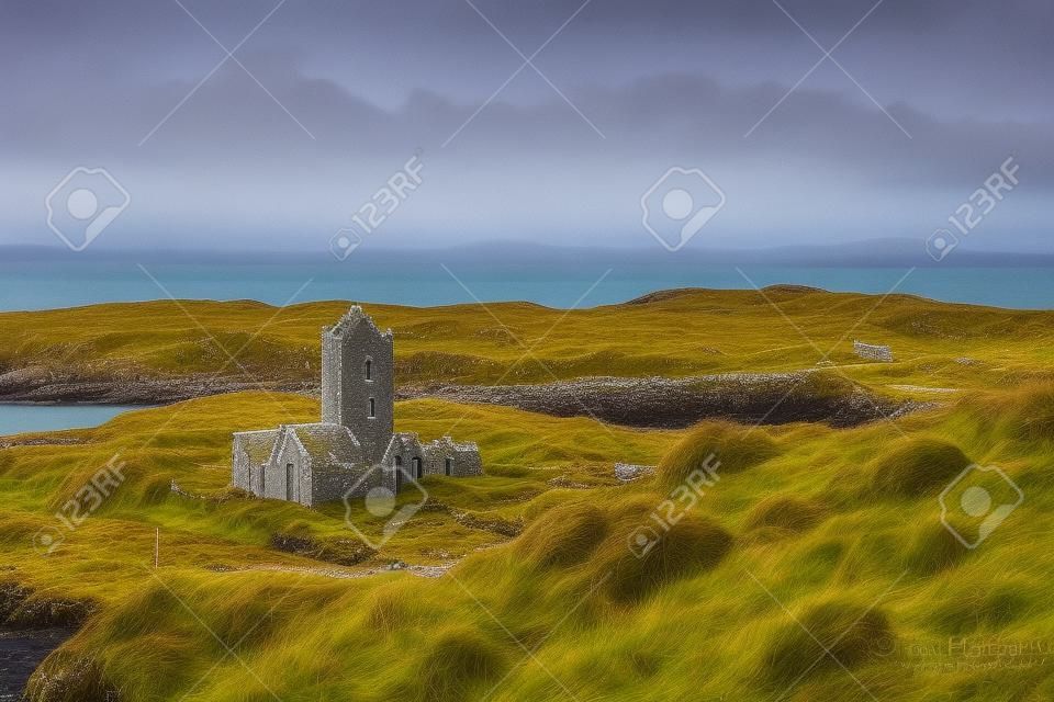 Kościół św. Klemensa w pobliżu roghadalu na południe od leverburgh, wyspa harris, hebrydy zewnętrzne, szkocja