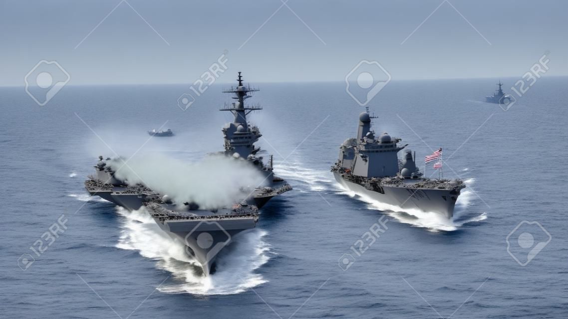 Marinha dos EUA cruzando o oceano