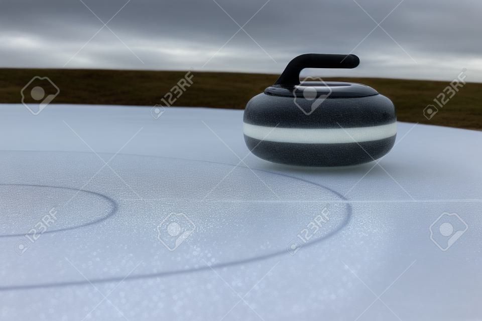 冰上冰壶比赛用石头