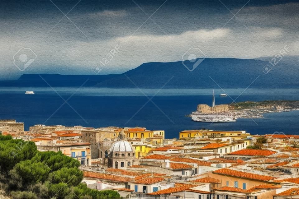 シチリアとイタリアの間海峡メッシーナ、シチリア島からの眺め