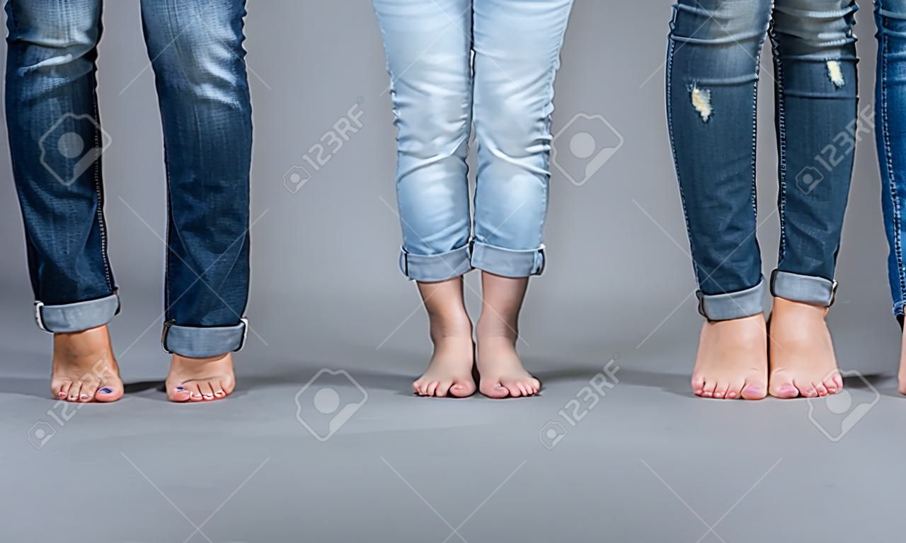 Los pantalones vaqueros de las mujeres.