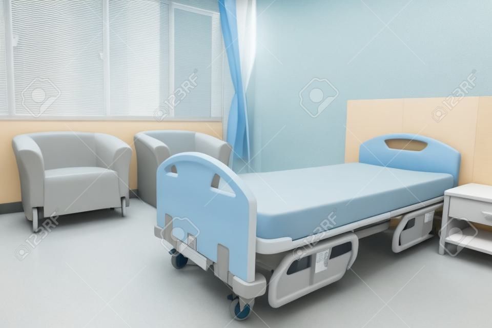 Limpie cama vacía en una sala de hospital