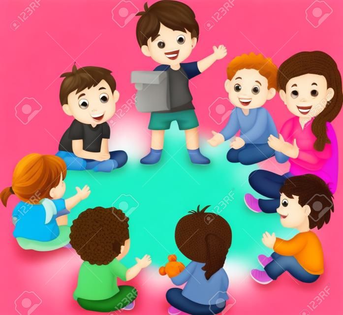Crianças sentadas em um círculo lendo um poema