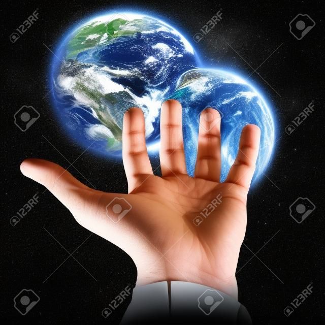 Hand vol met niets anders dan de hele wereld voor je handen.