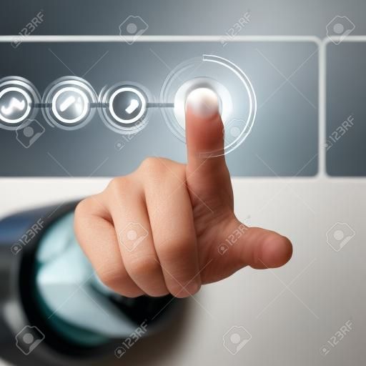 dedo índice apuntando a un botón Mute