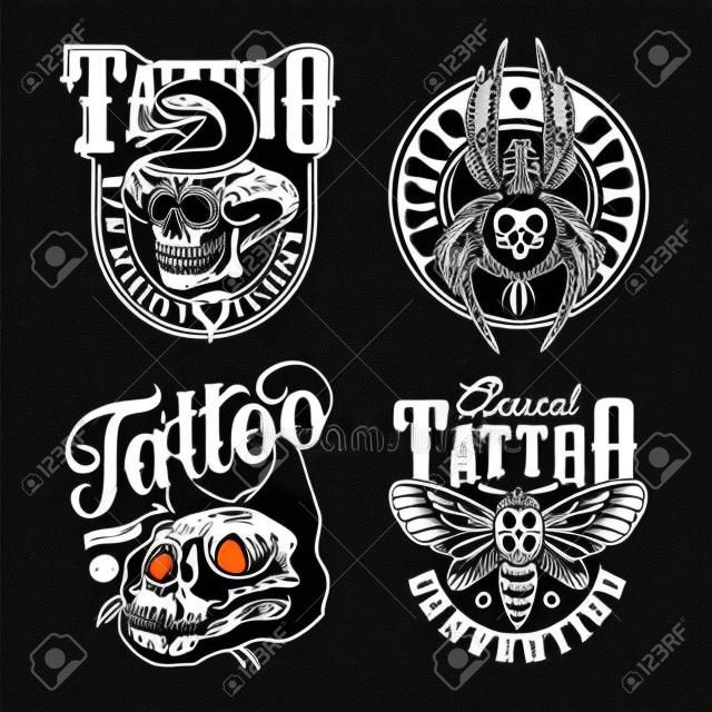 Vintage Tattoo-Salon-Embleme mit Kreuzspinne gruseliger Todeskopfmotte-Katzenschädel und Schlange, die mit dem Schädel im monochromen Stil verflochten ist, isolierte Vektorillustration