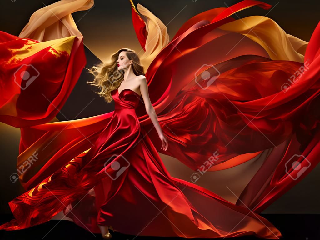 Woman Fashion Dress Flying Red Stof, Mooi meisje zwaaiende zijdedoek op Wind
