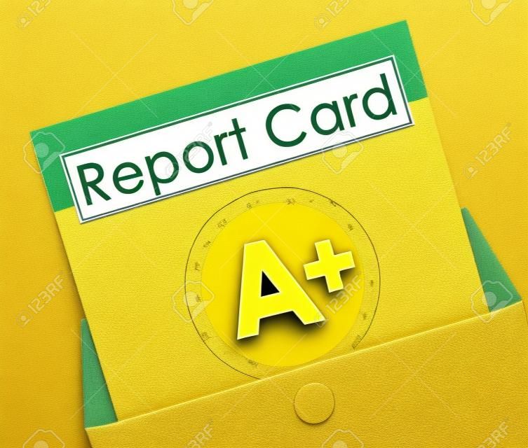 노란색 봉투 내에서 스탬프 + 또는 플러스 보고서 카드는 클래스 나 코스 결과, 점수, evlatuion, 등급이나 평가를 표시합니다